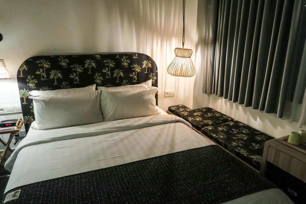 A Night in Jakarta - Hotel Monopoli